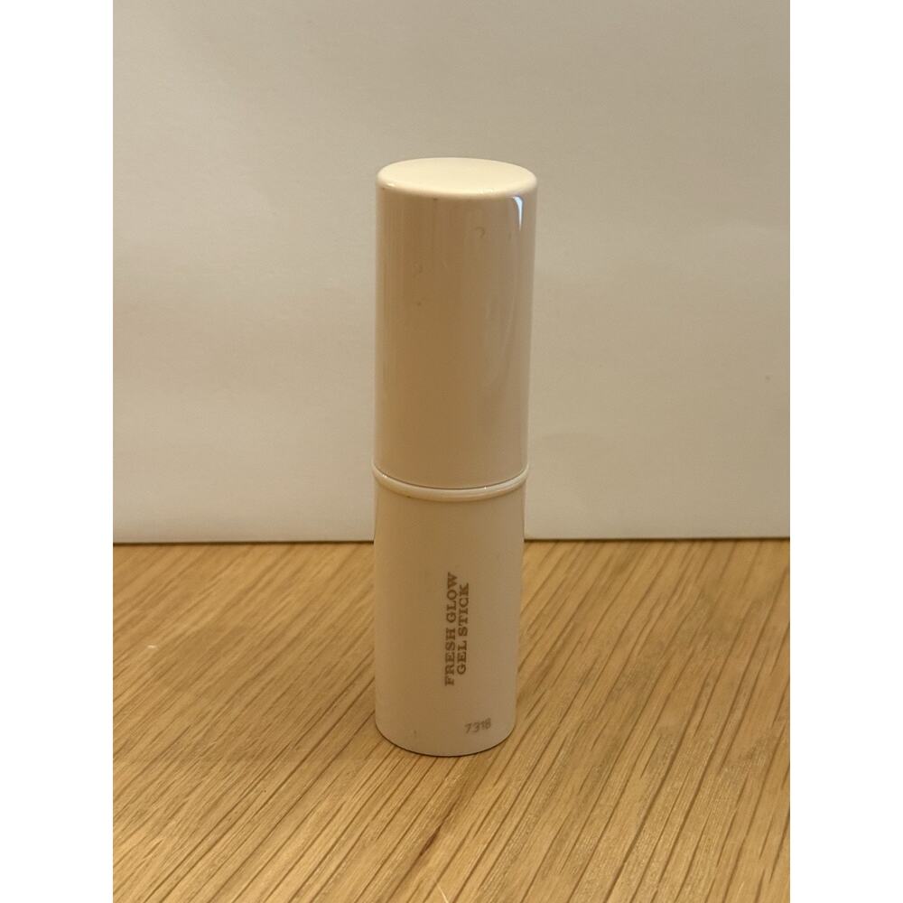 BURBERRY fresh glow foundation concealer gel stick #42 camel $48 full size